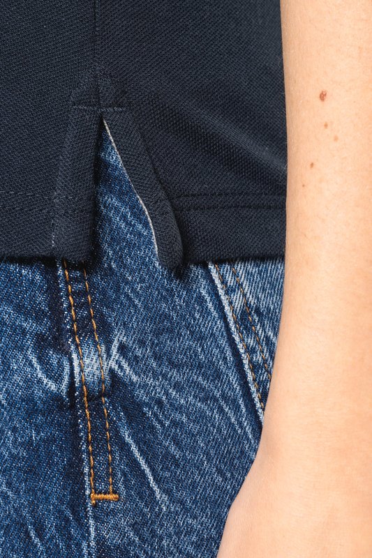 T-shirt maille piquée col V femme – Image 6