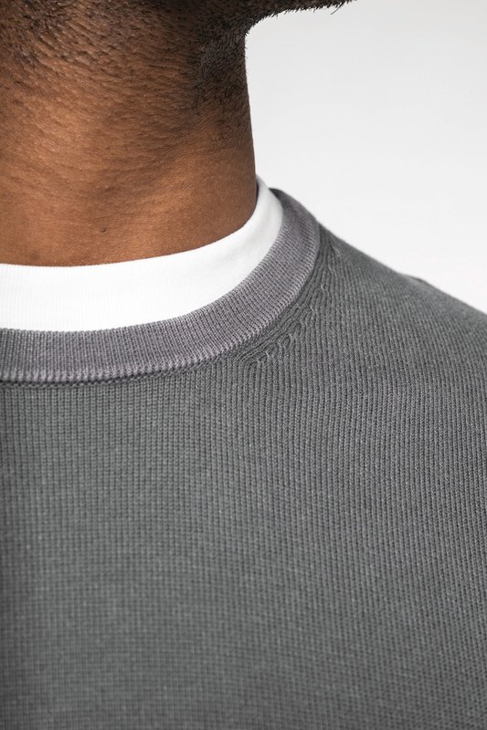 Pull écoresponsable délavé à col rond homme – Image 7