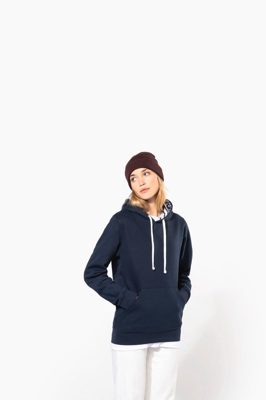 Sweat-shirt à capuche contrastée à motifs unisexe – Image 19