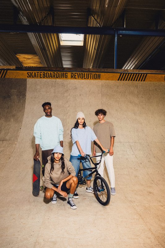 Sweat-shirt écoresponsable à capuche oversize unisexe – Image 15